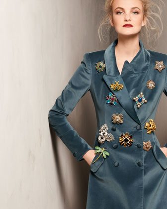 How To Wear A Brooch In Different And Modern Ways