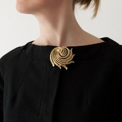 HOW TO WEAR A BROOCH IN DIFFERENT AND 